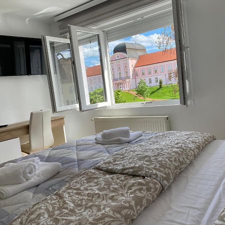 Apartman Edita Virovitica Eksteriør billede